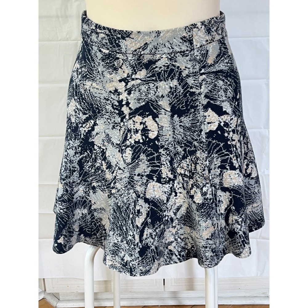 BCBGMAXAZRIA Black Grey Abstract Jacquard Knit Mini Skirt XXS A-Line Flounce